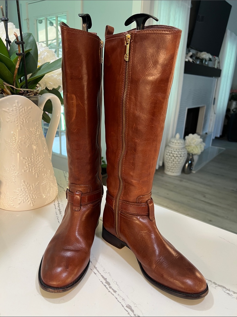 Tory Burch Chestnut Leather Riding Boots with Gold Logo Buckle size 7 - Picture 4 of 16